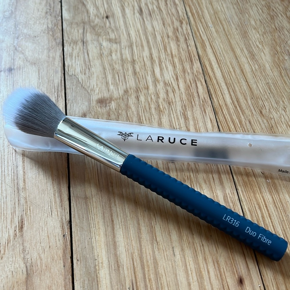 LaRuce LR316 make up brush